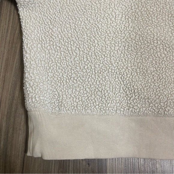 Everlane Renew Teddy Crewneck Sweater - Picture 12 of 15